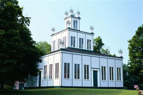 sharon temple museum hours.